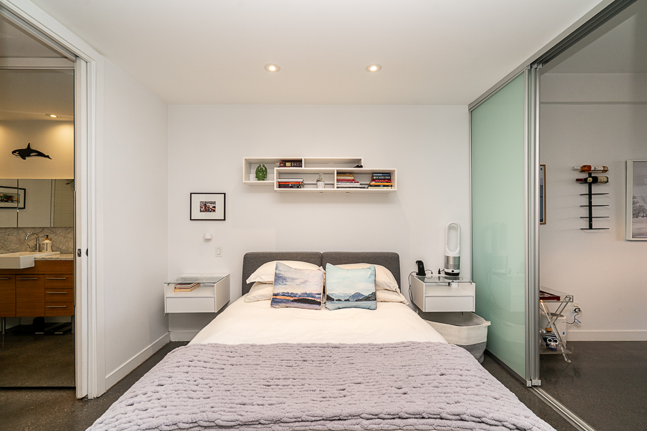 #417 – 256 E. 2nd Avenue